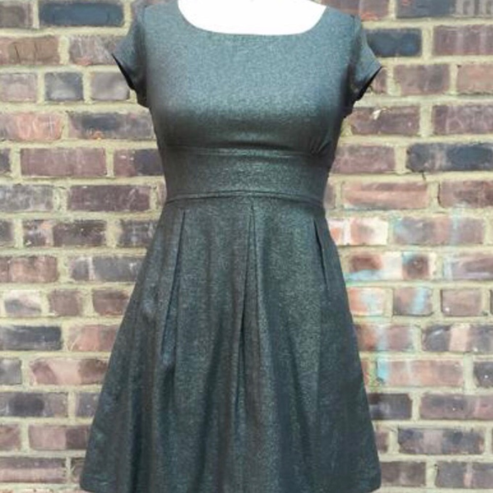 Short Sleeve Reviled Dress